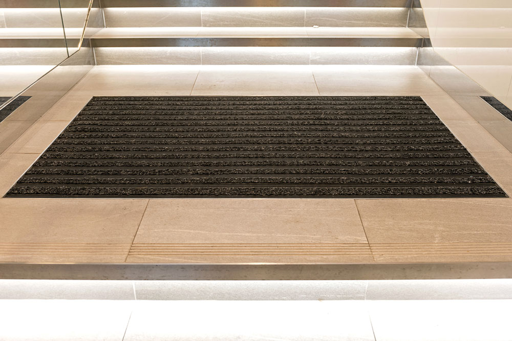 6 things that shouldn’t be cleaned using paper towels