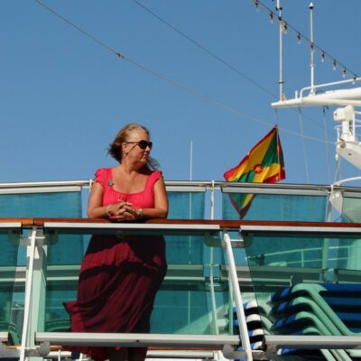 8 cruise lines for single seniors