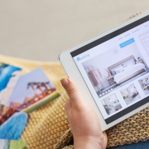 Affordable hotels for veterans and tips to save on every stay